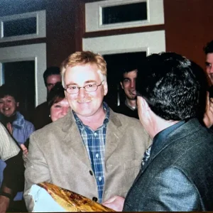 Michel Lasalle recevant son prix Méritas de la part de Jean-Marc Harnois en 2005